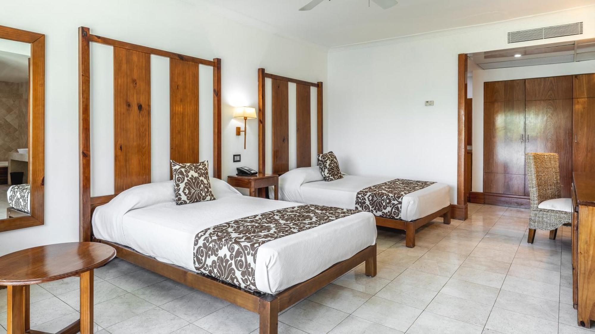 บี ลีฟ เอ็กซ์พีเรียนซ์ อามากา สวีท ออล อินคลูซีฟ Hotel โบกา ชิกา ห้อง รูปภาพ